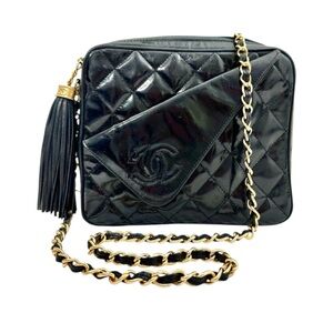 💎AUTHENTIC Vintage Chanel 1980s Quilted Patent Leather Shoulder Bag with COA
